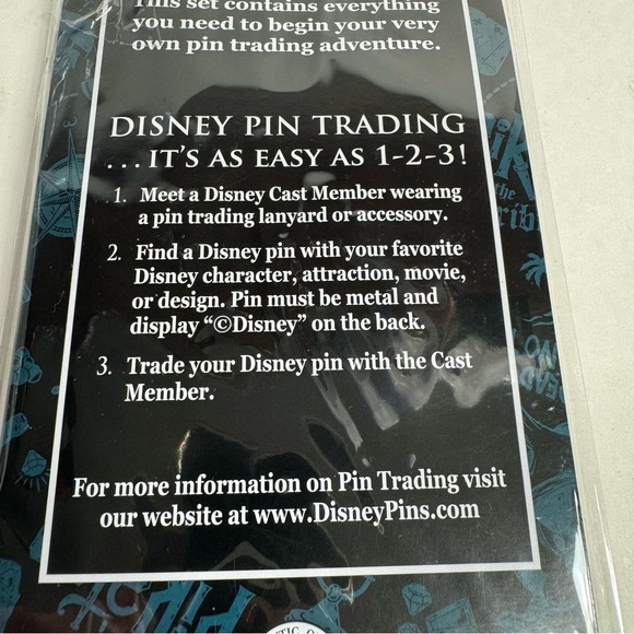 NWT. Disney pin set. Pirates Of The Caribbean Starter Set. 4 Pins of pirates - Picture 12 of 13
